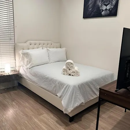 Cozy One Bedroom & Loft Sunset Free Off Site Parking And Wifi Los Angeles Exterior photo