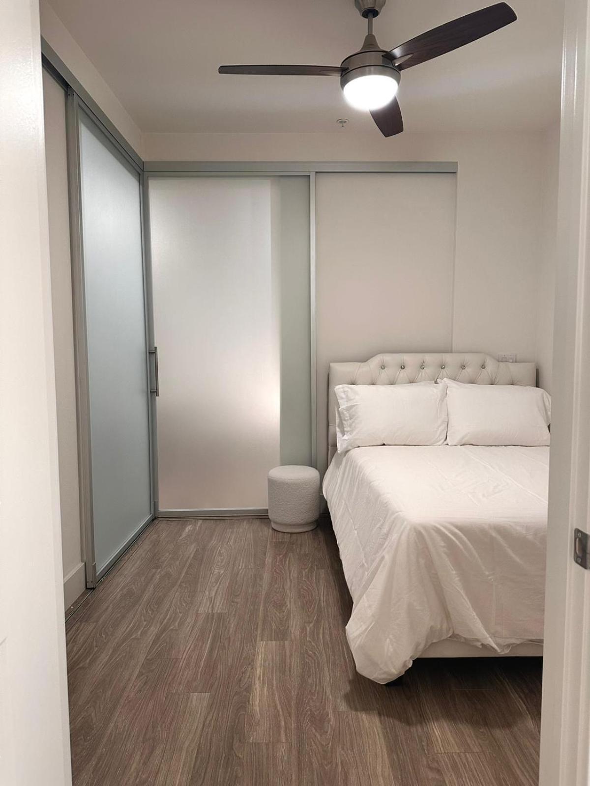 Cozy One Bedroom & Loft Sunset Free Off Site Parking And Wifi Appartement *