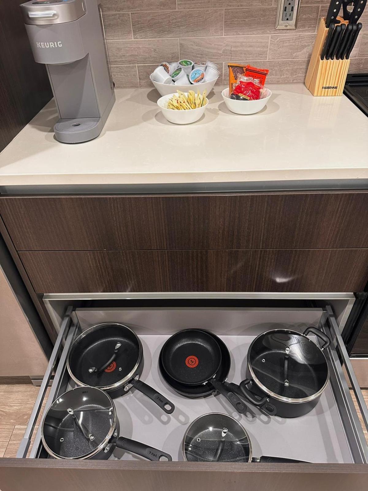 Appartement Cozy One Bedroom & Loft Sunset Free Off Site Parking And Wifi
